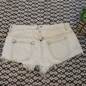 Forever 21 Acid Wash Light Blue Distressed Super Short Shorts Womens 28 EUC